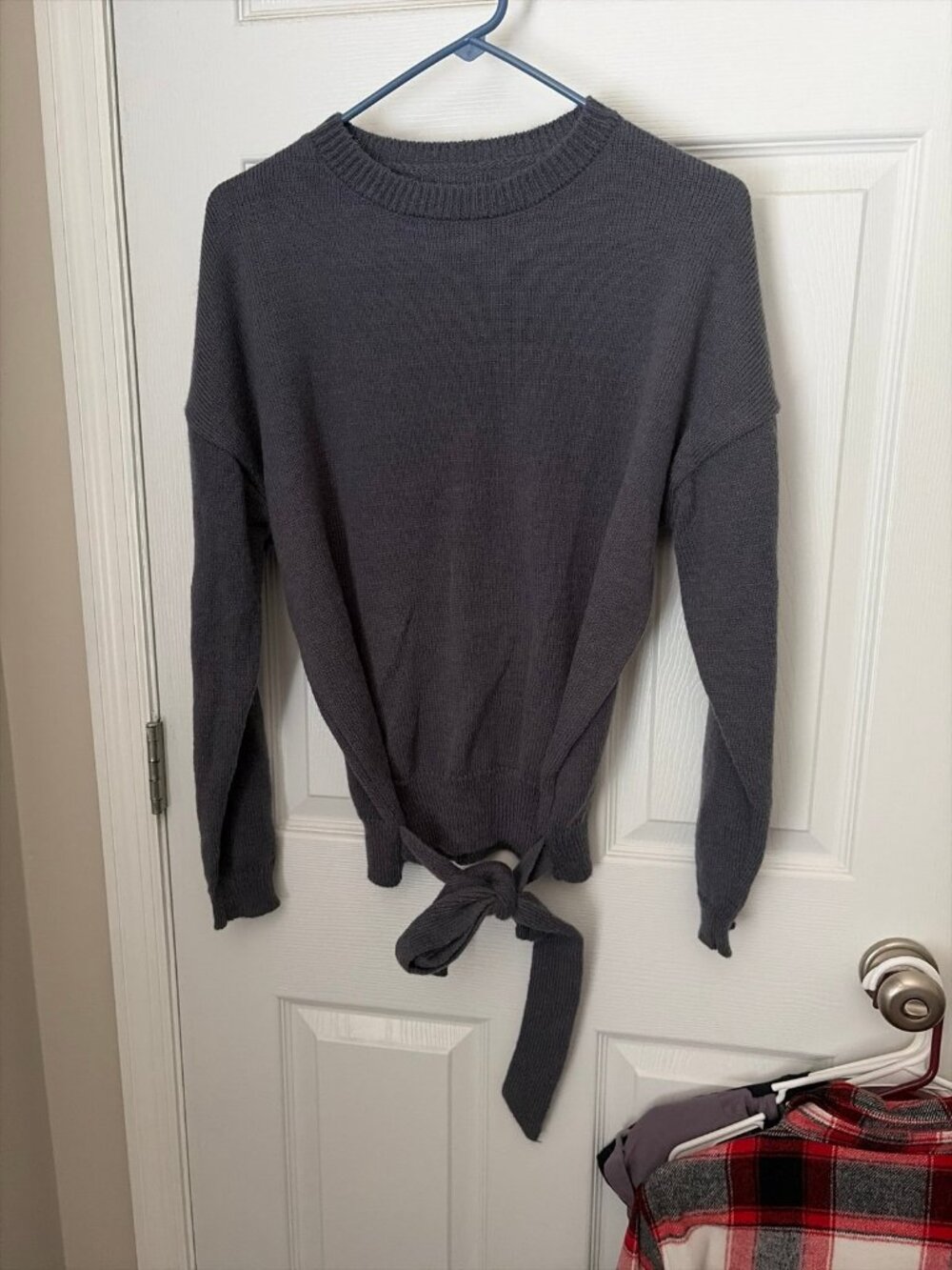 Sweater - Picture 1 of 3